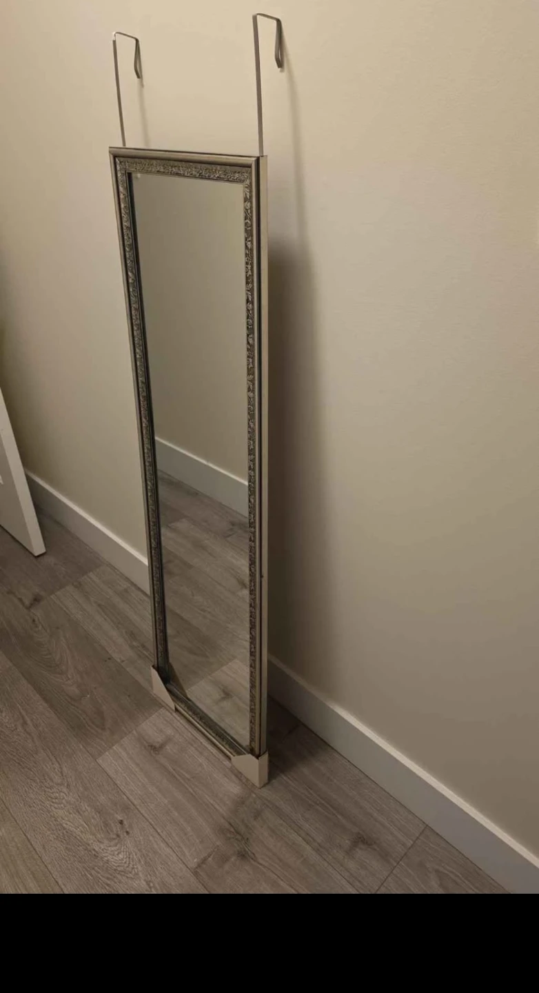 Over-the-door Mirror
