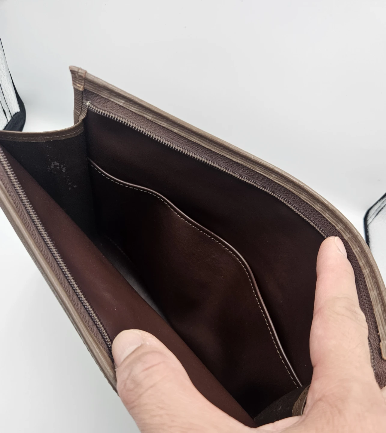 Burberrys Clutch Bag - photo 4