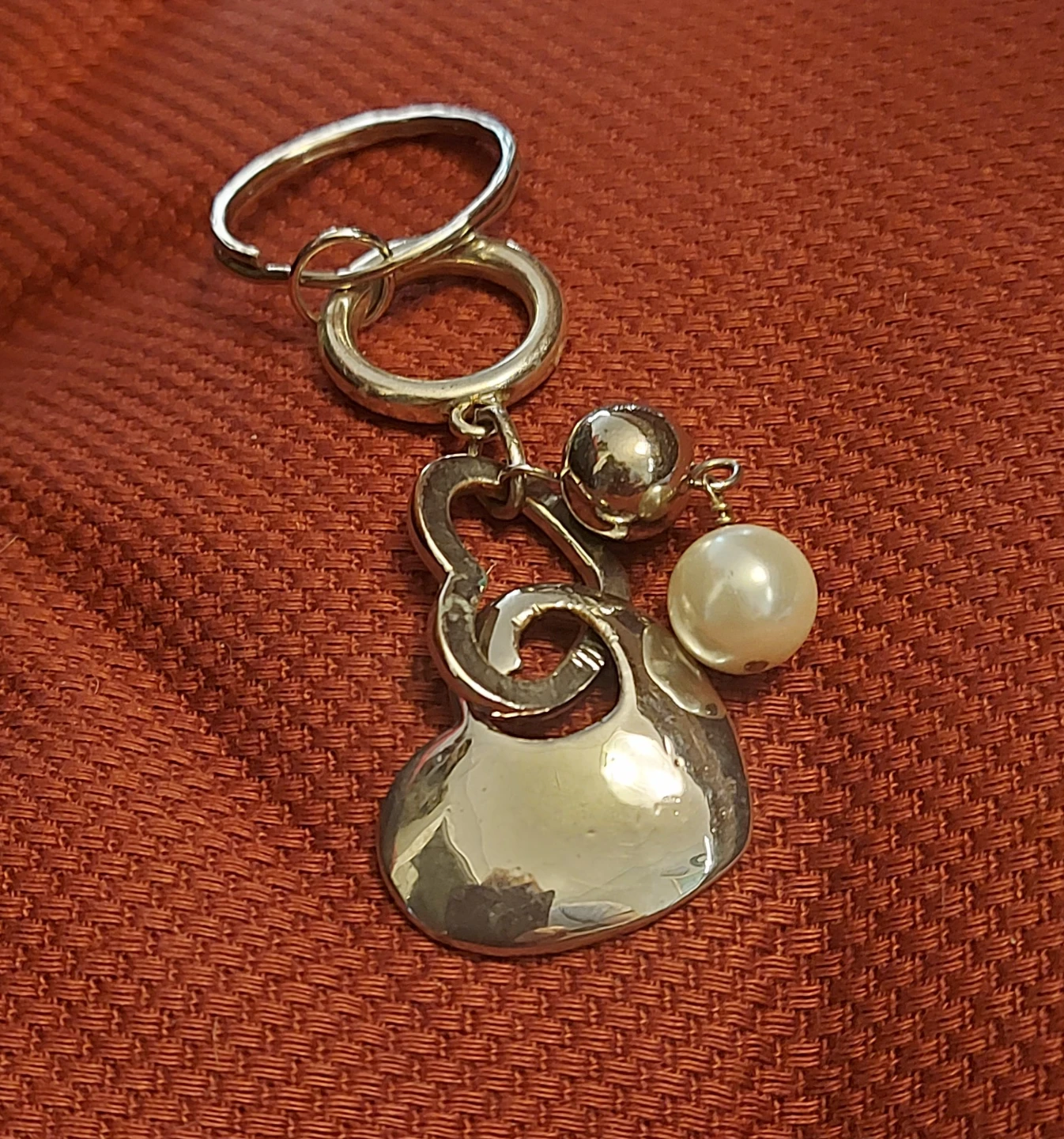 Silver Tone Charm Keychain with Pearl Accent