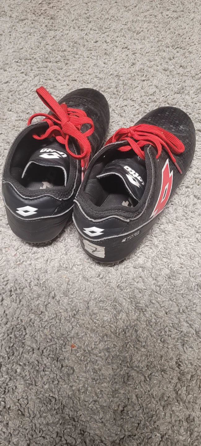 Lotto Soccer Cleats
