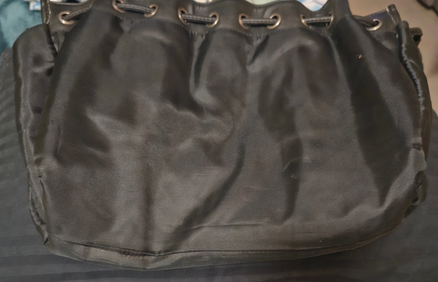 Black Leather Drawstring Shoulder Bag - photo 4