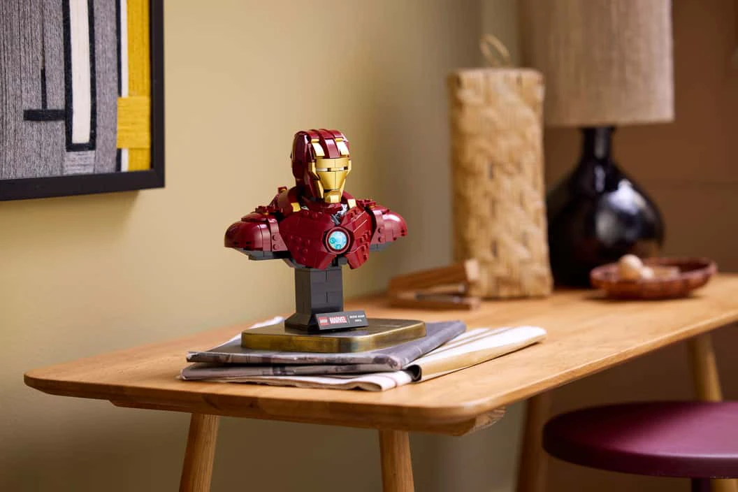 LEGO Marvel Iron Man MK4 Bust 76327 - photo 2