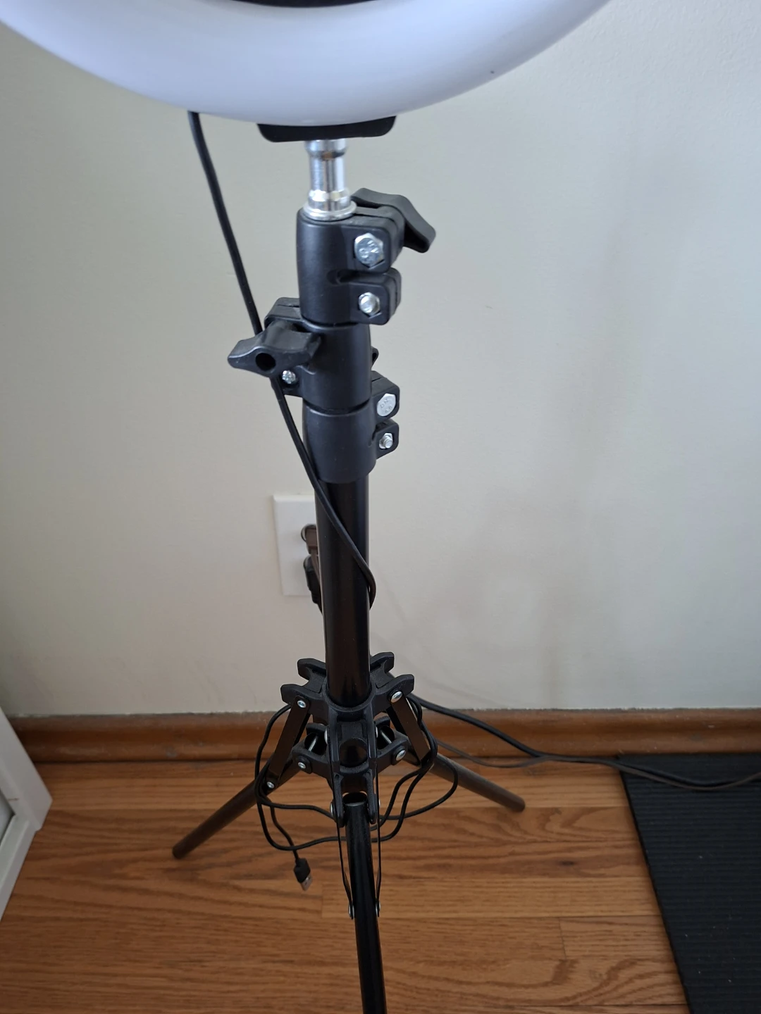 Ring Light with Phone Holder and Tripod Stand - photo 3