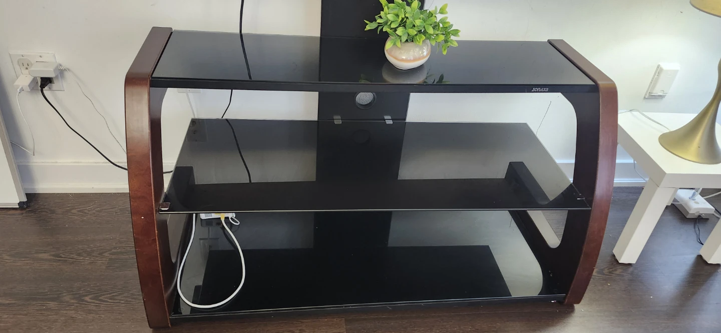 Moving sale: TV and TV Stand - photo 5