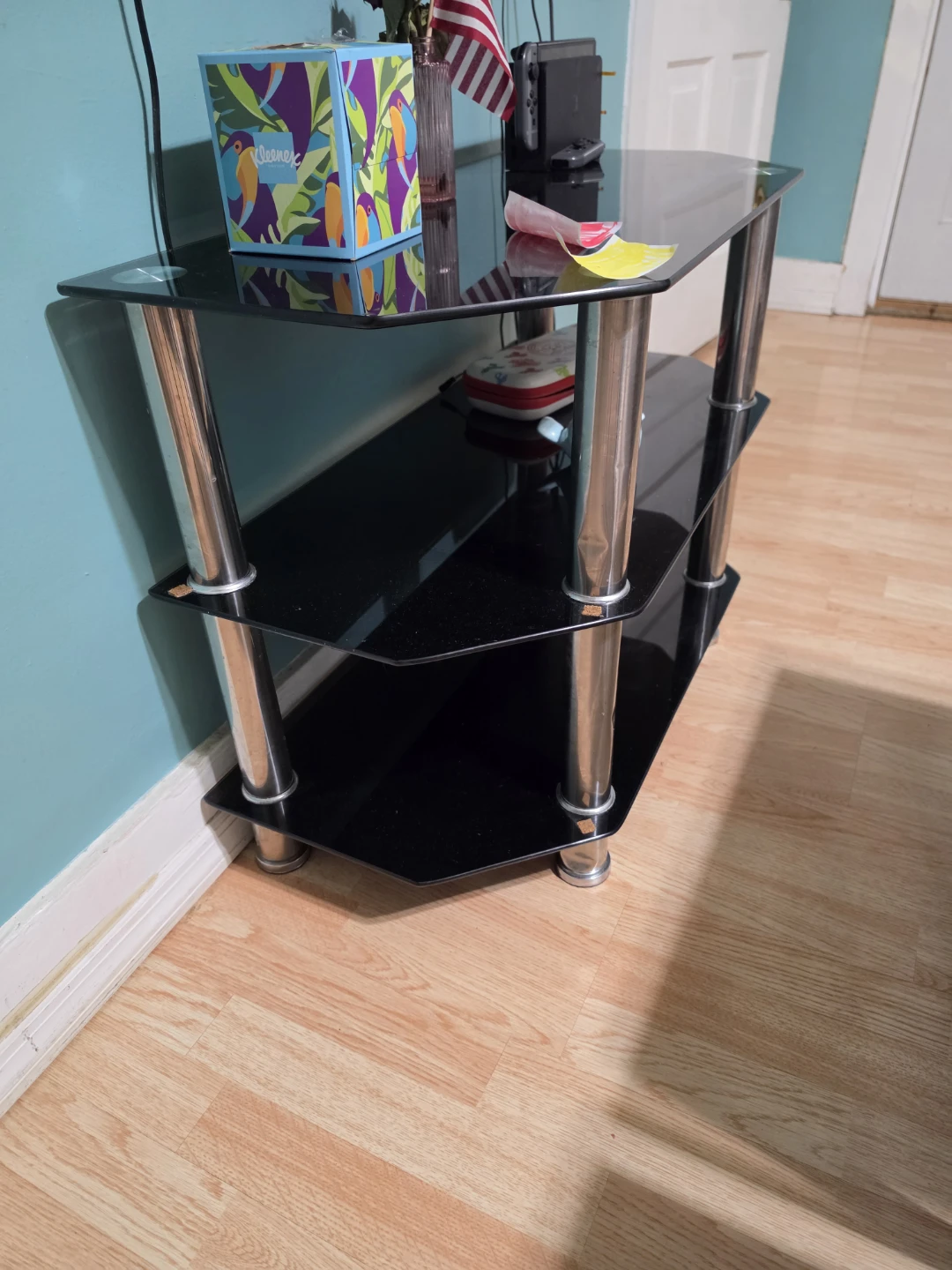 Black Glass Top Side Table - photo 4