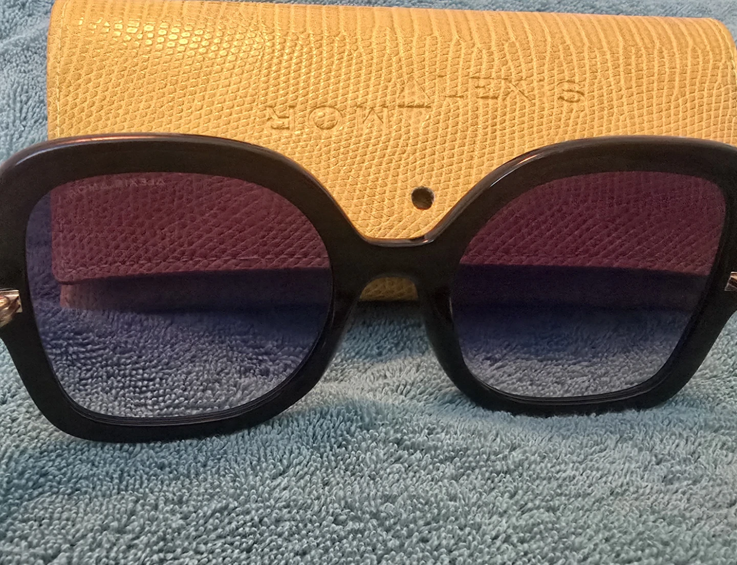 Alexis Amor The Rae II Oversized Sunglasses - photo 3