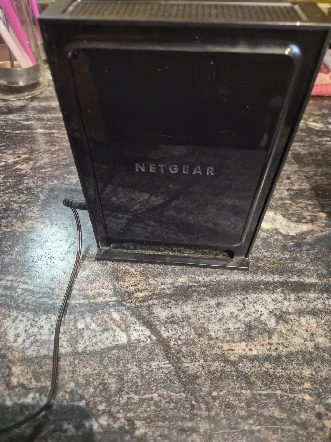 NETGEAR Universal WiFi Range Extender WN2000RPTv2