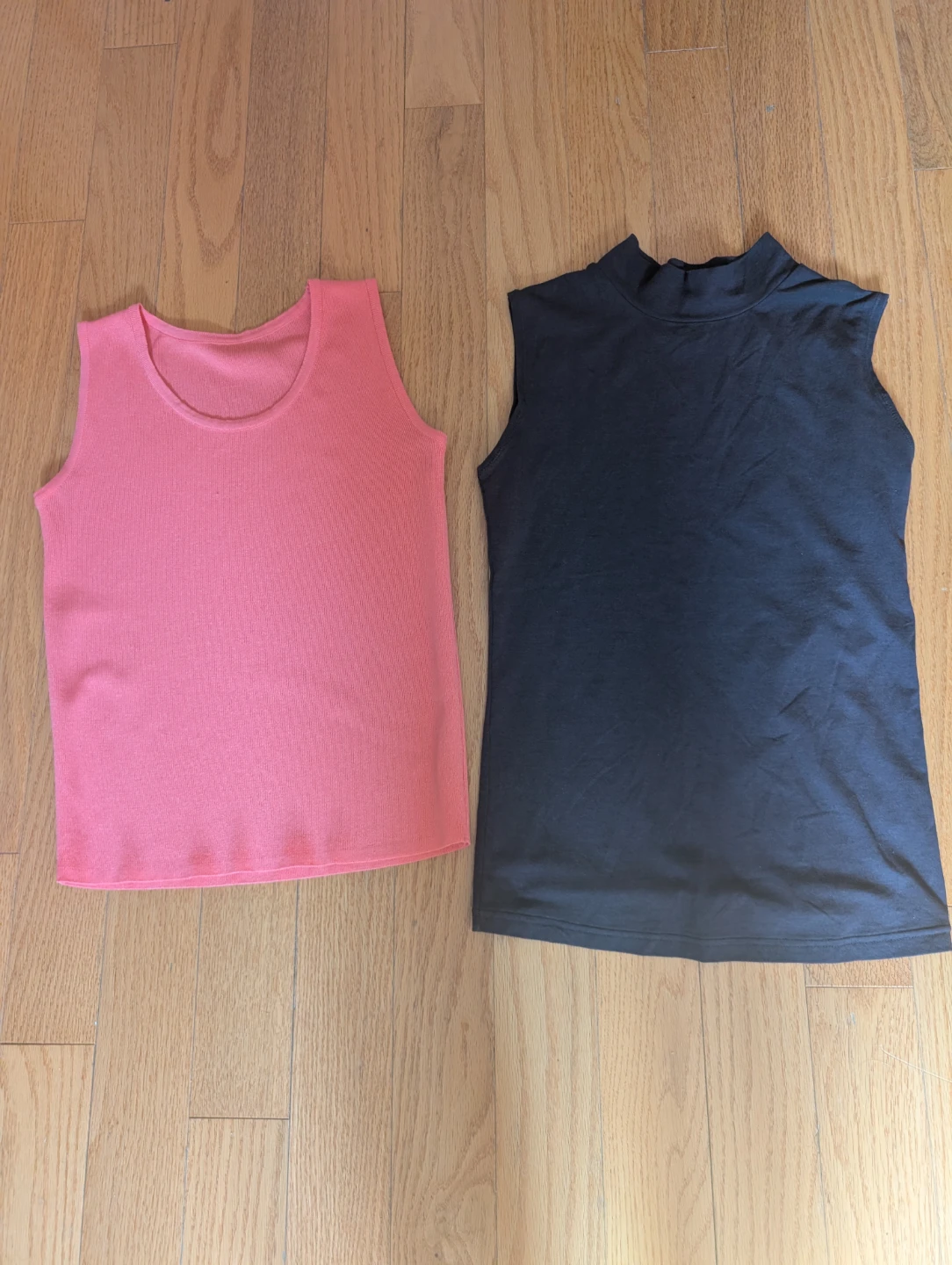 Assorted Women's Clothing, 19 items, mostly  size S - photo 2