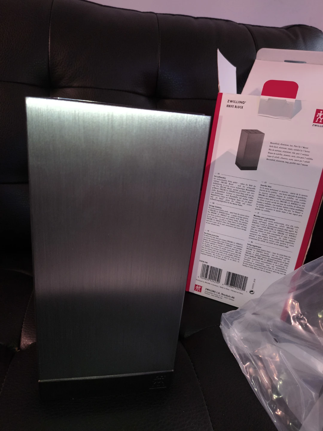 ZWILLING Knife Block - New - No delivery - Cash only - photo 2