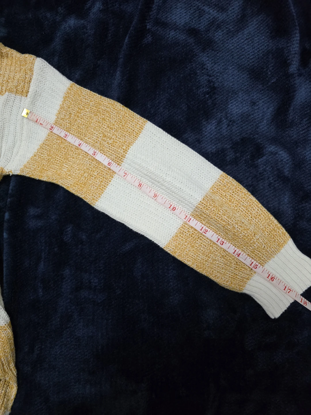 White and Yellow Knitted Sweater - photo 5