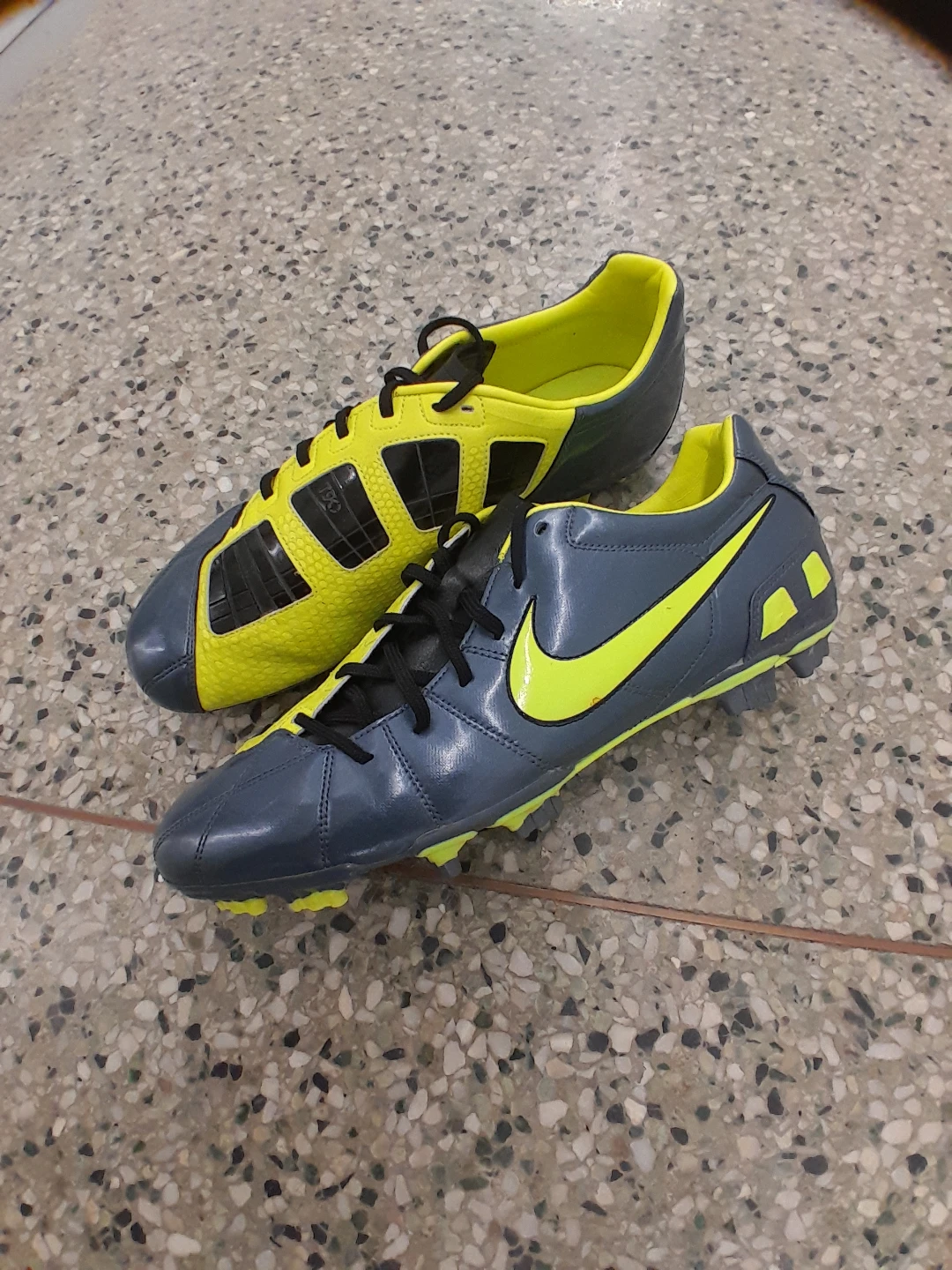 Nike Soccer Cleats Elite Men's Size 13 - photo 3