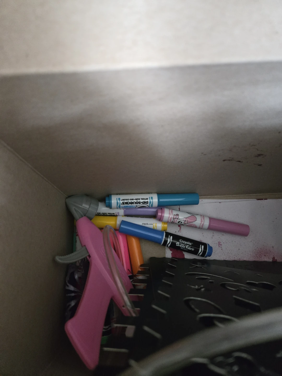 Crayola Marker Airbrush Kit - photo 3