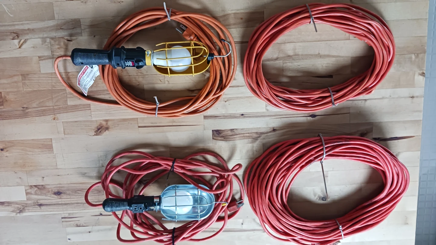Work Lights with Extension Cords - photo 3