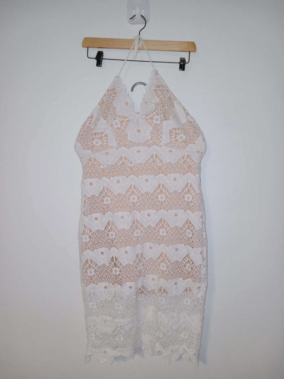 DESIGN LAB White Lace Halter Dress L