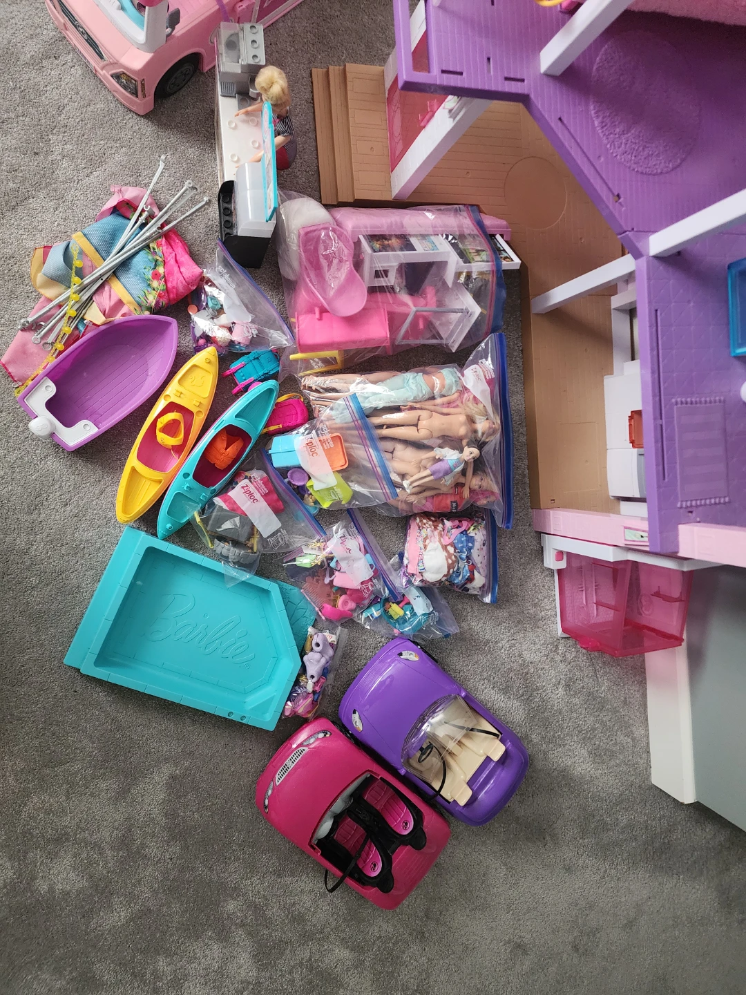 Barbie Dream House Toy Lot - photo 3
