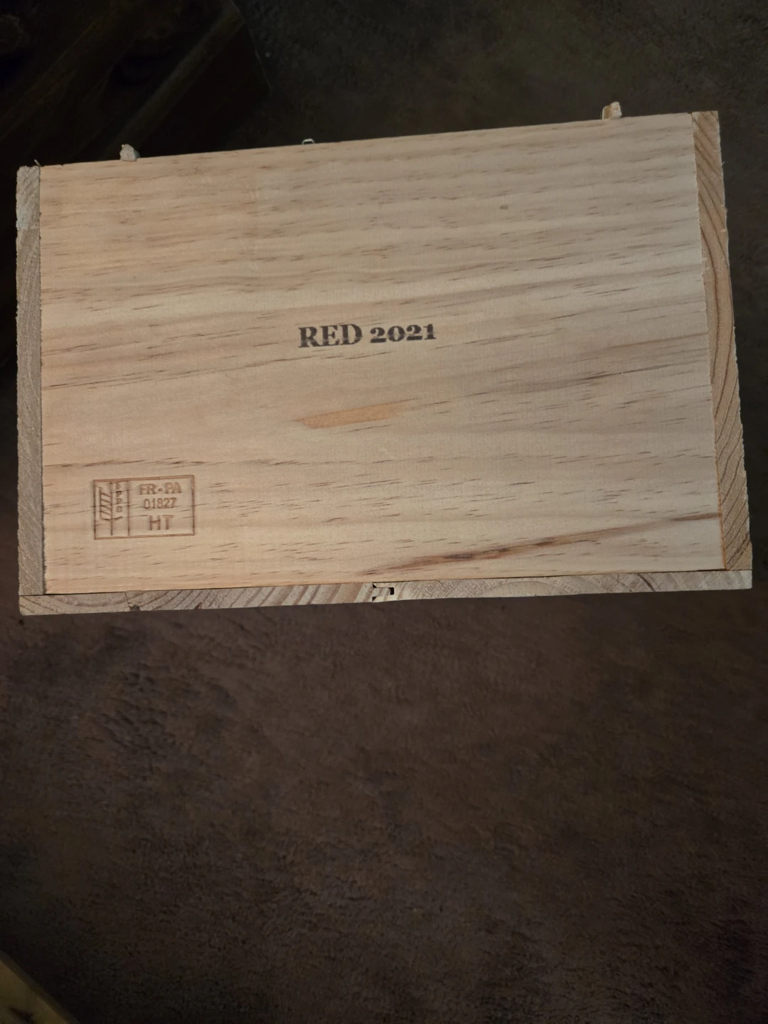 Château de Beaucastel Red 2021 Wooden Wine Crate - photo 2