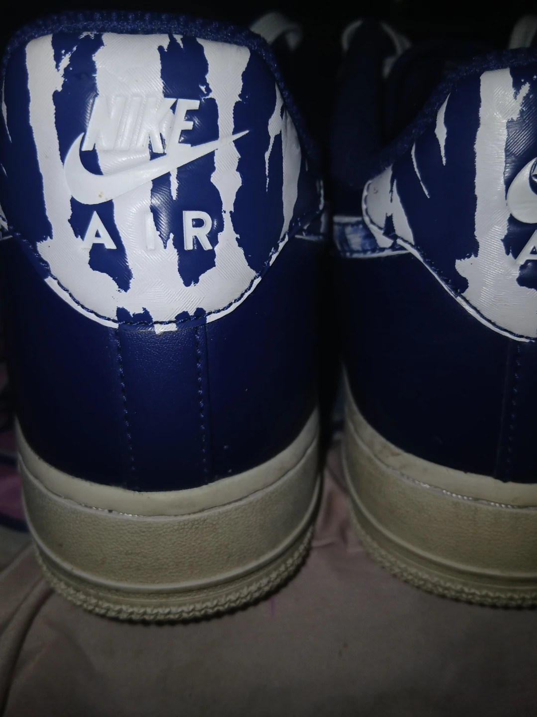Nike Air Force 1 Shoes US 8 - photo 2