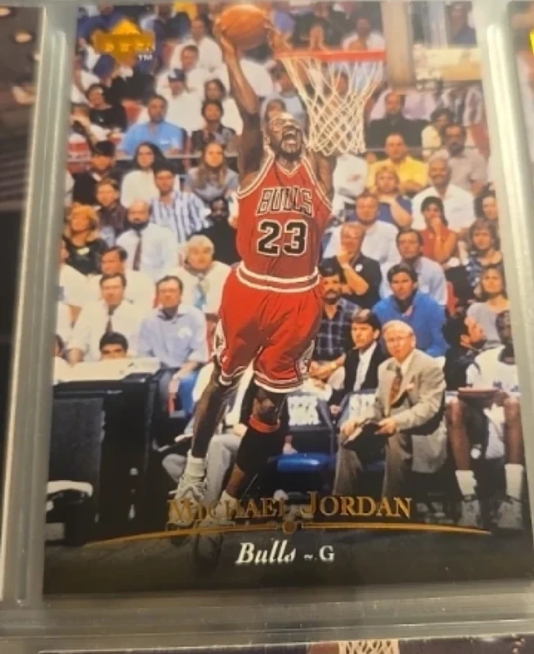 Michael Jordan 1997-98 Upper Deck Card - photo 4