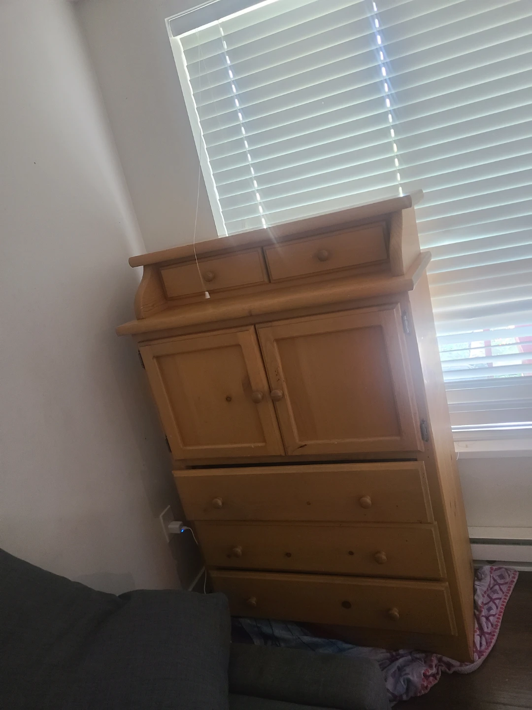Wooden dresser with drawers and cabinet doors - photo 4
