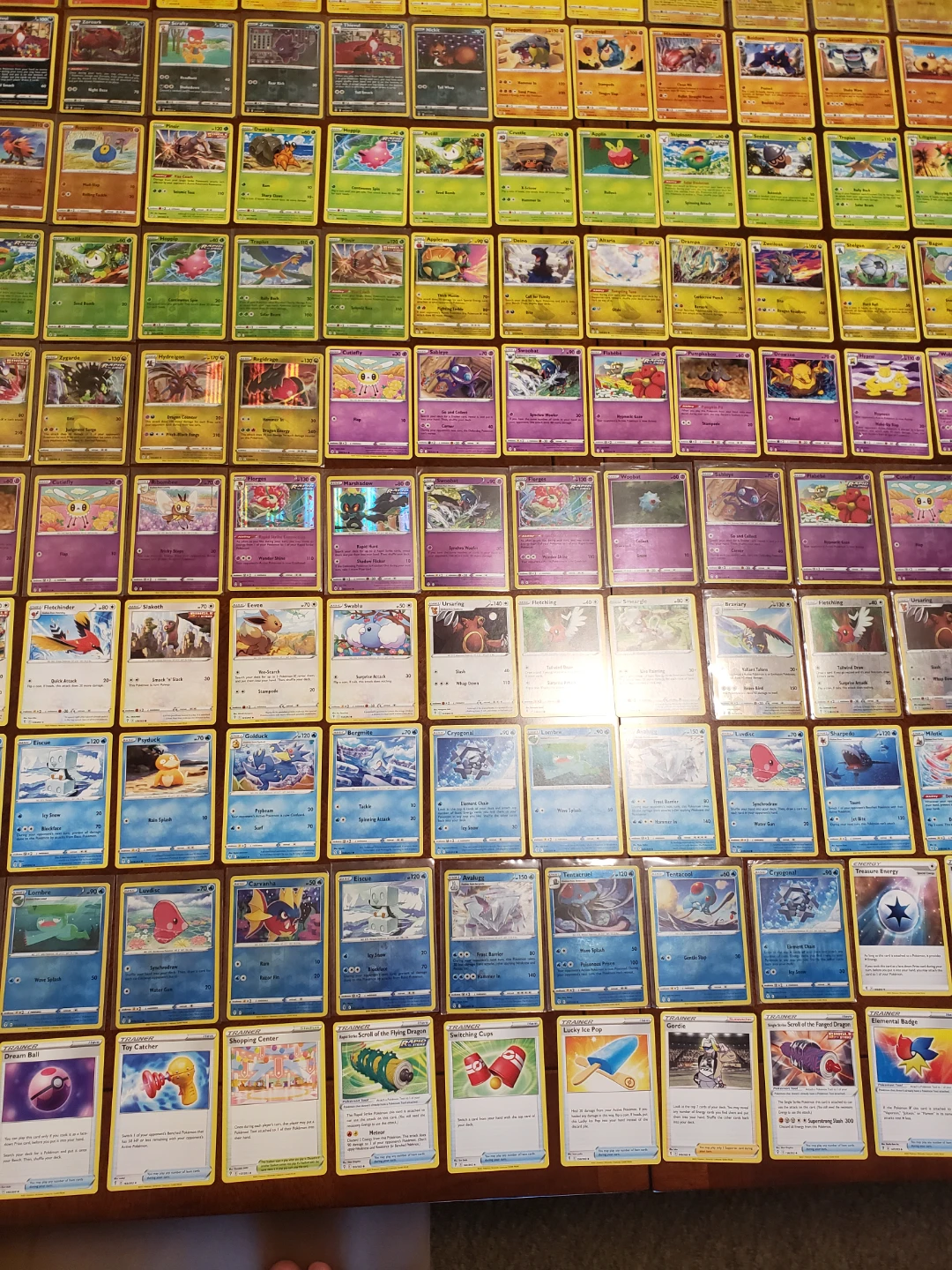 Evolving Skies Bundle 214 Cards. - photo 5