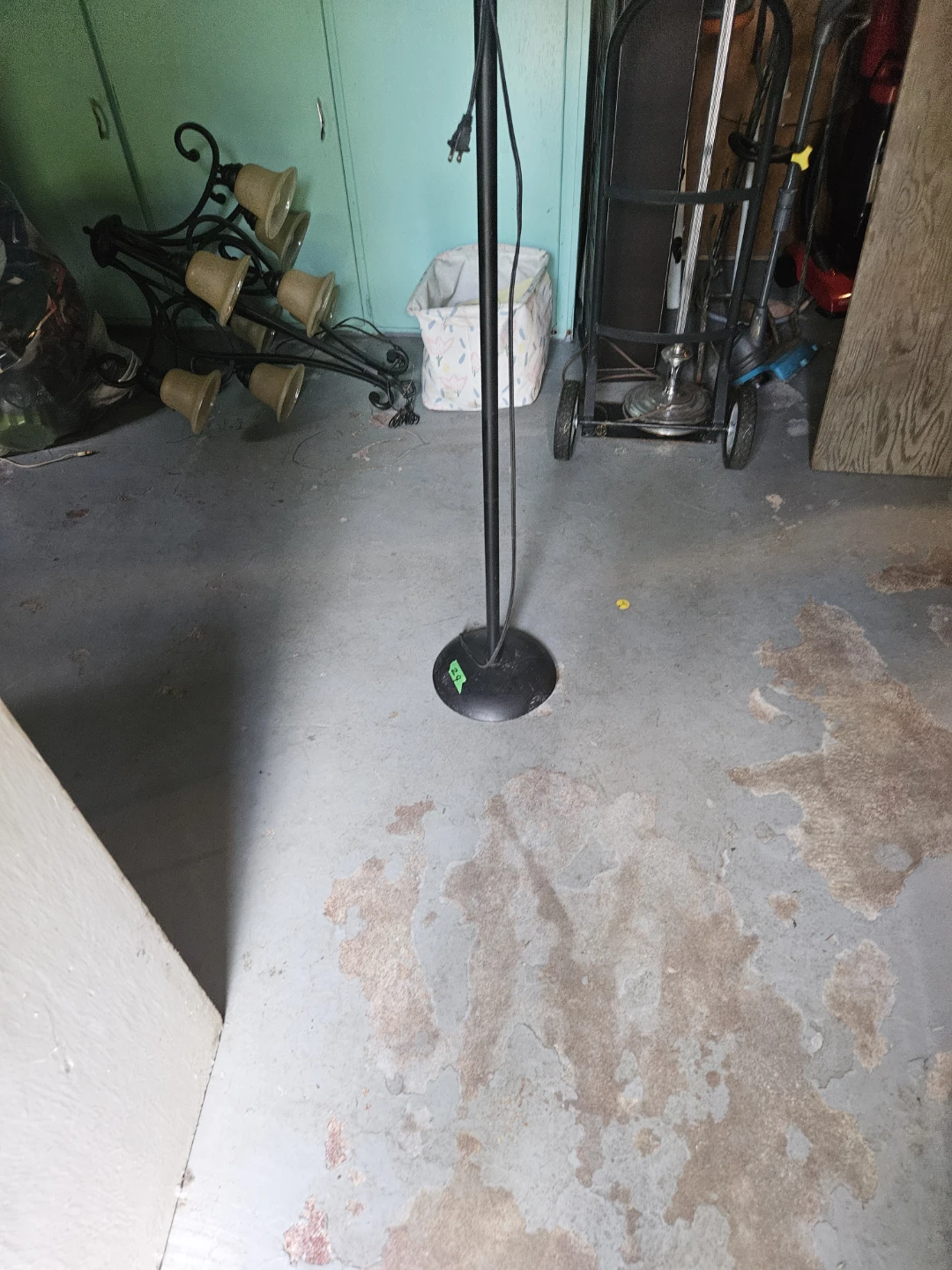 Black Floor Lamp with 3 Adjustable Heads - photo 3