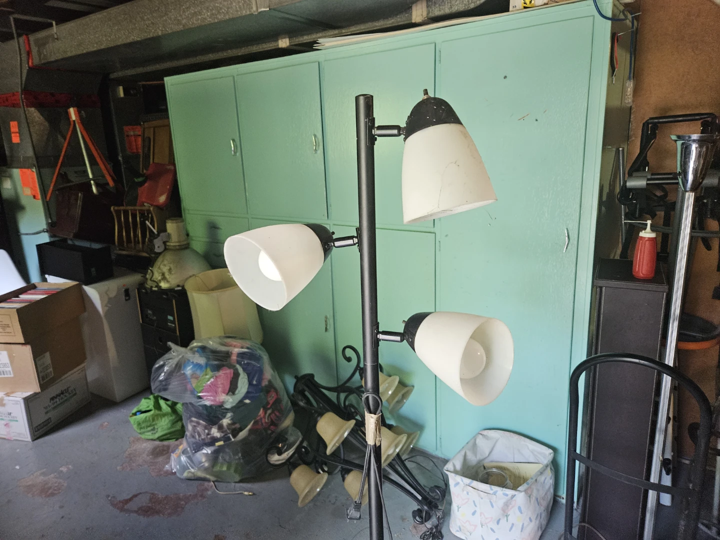 Black Floor Lamp with 3 Adjustable Heads - photo 4