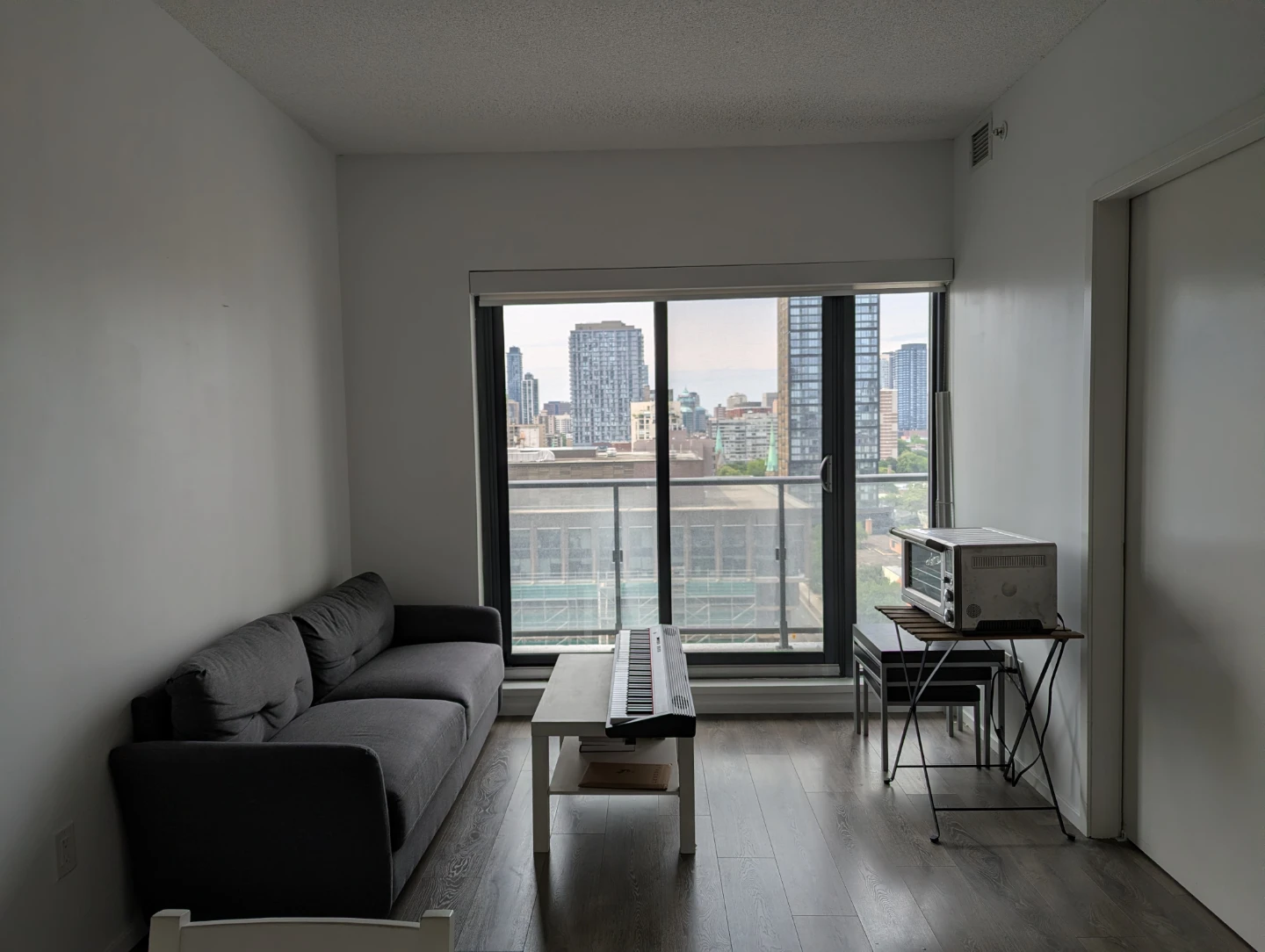 Roommate Wanted - photo 5