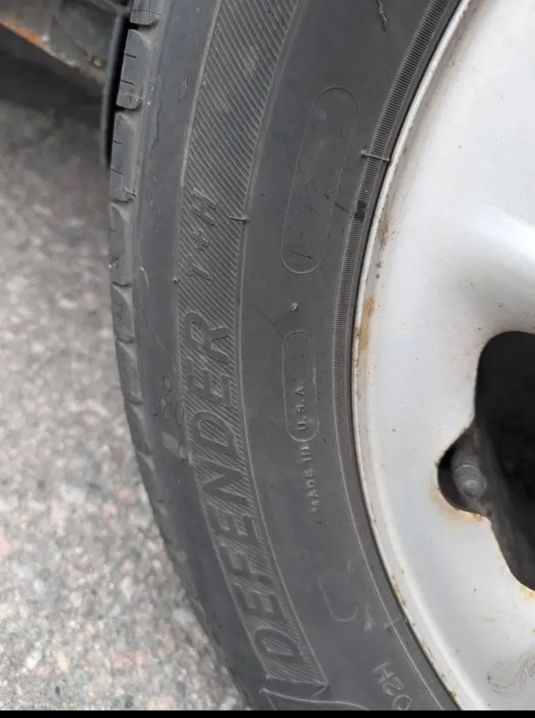 Five(5) x Michelin Defender T+H 225/65R17 no rims 7/32" thread - photo 5
