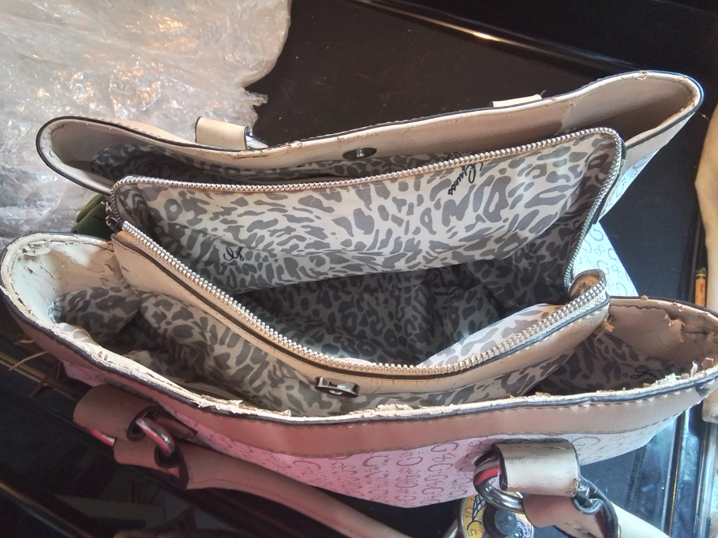 G by GUESS "Proposal" Monogram Logo Satchel / Carryall Bag - photo 5