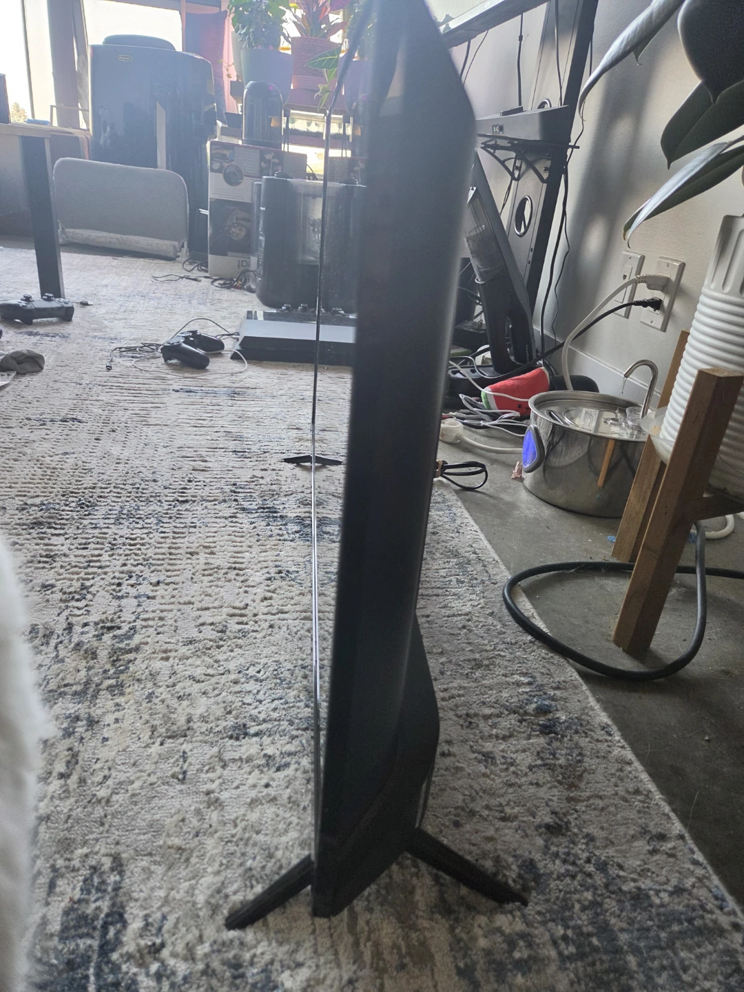 Insignia Fire TV + Remote - photo 4