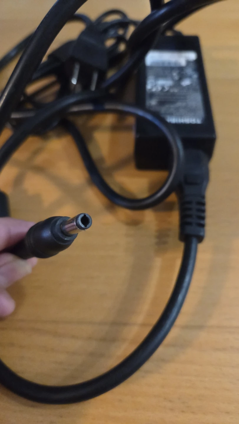 2 Laptop Chargers - photo 2