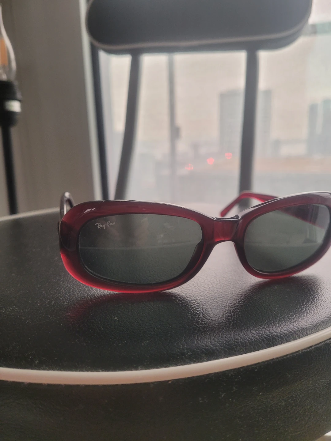 Ray-Ban Sunglasses - Red