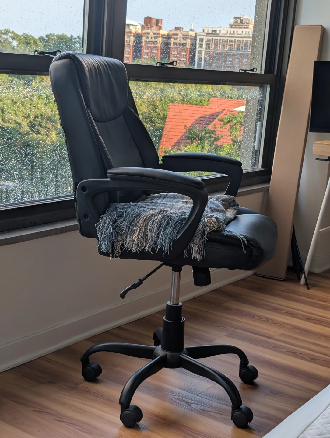 Black Faux Leather Office Chair - photo 2