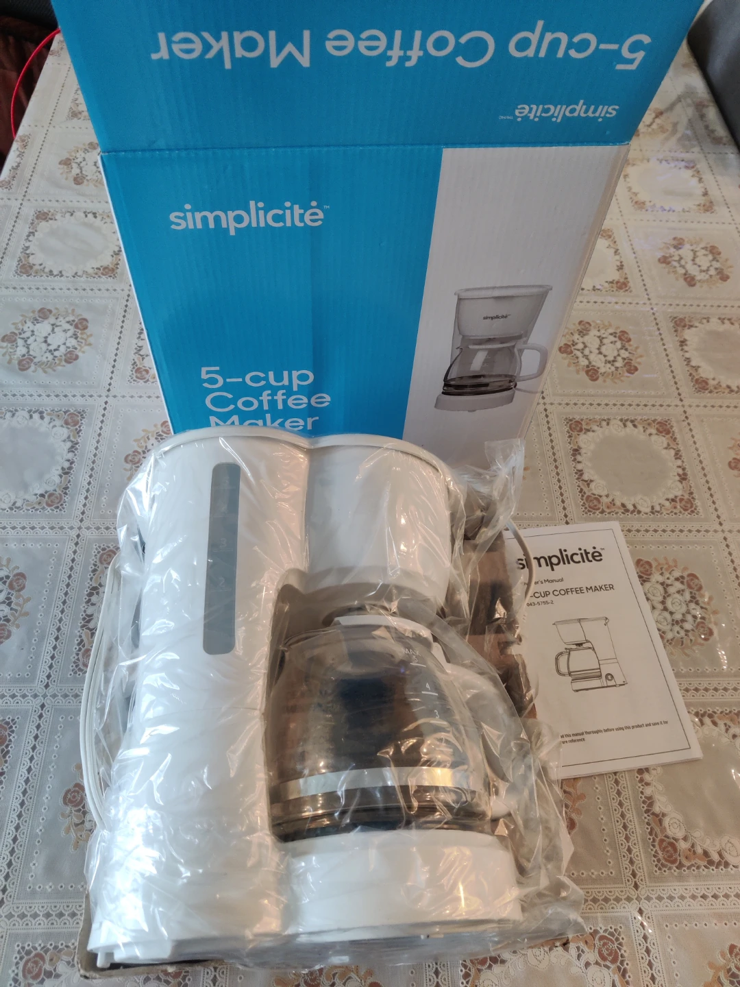 Simplicité 5-Cup Coffee Maker - White