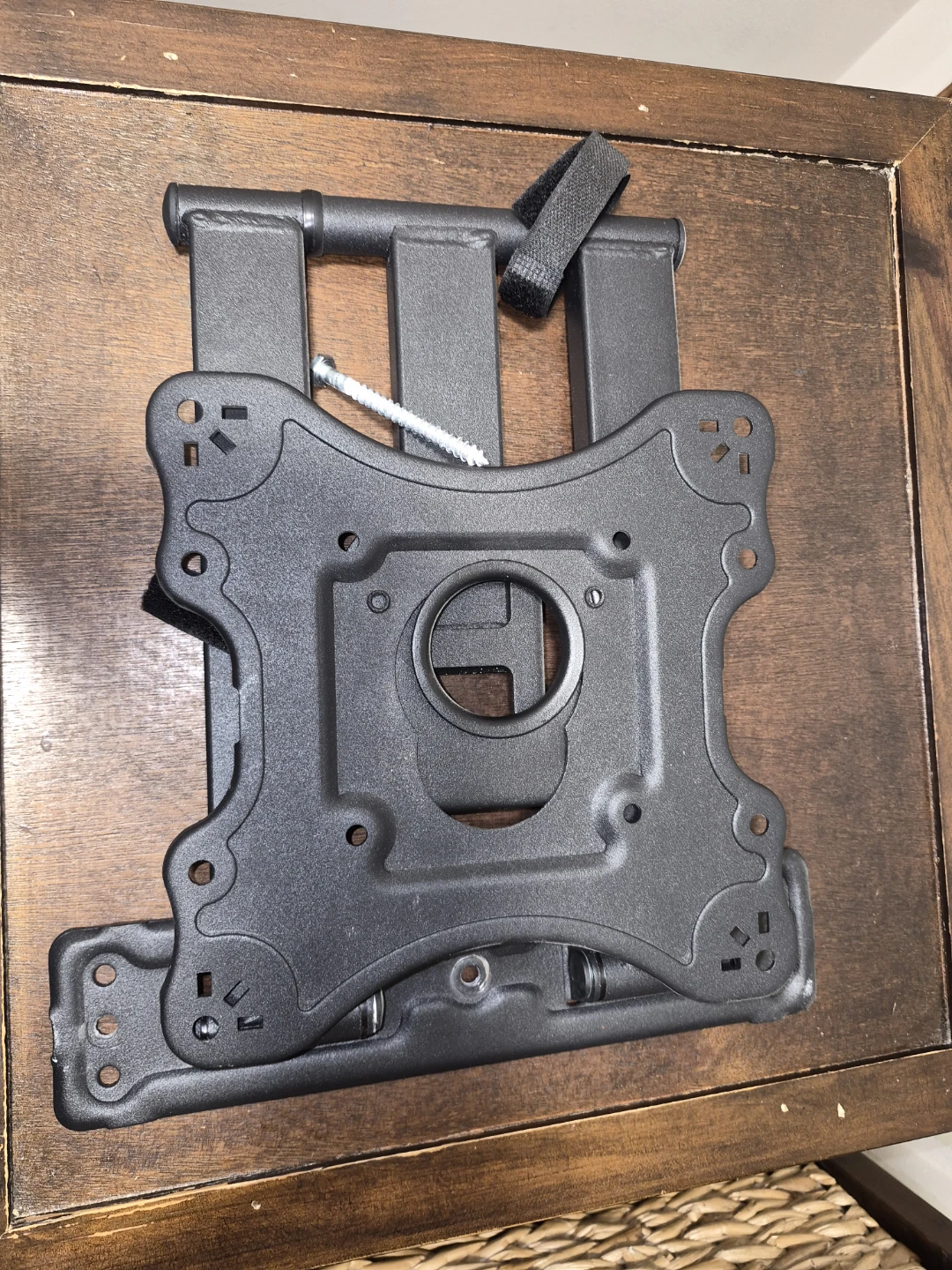 Black Adjustable TV Wall Mount Bracket