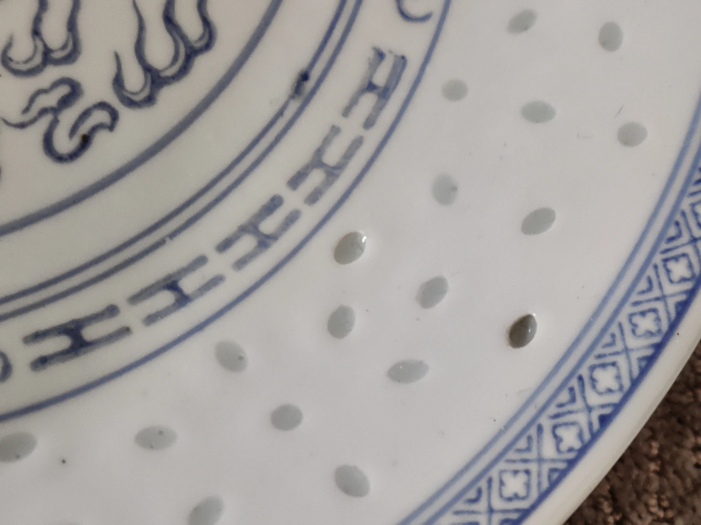12" Chinese Blue & White Rice Eyes Dragon Tray Plates Marked - photo 5