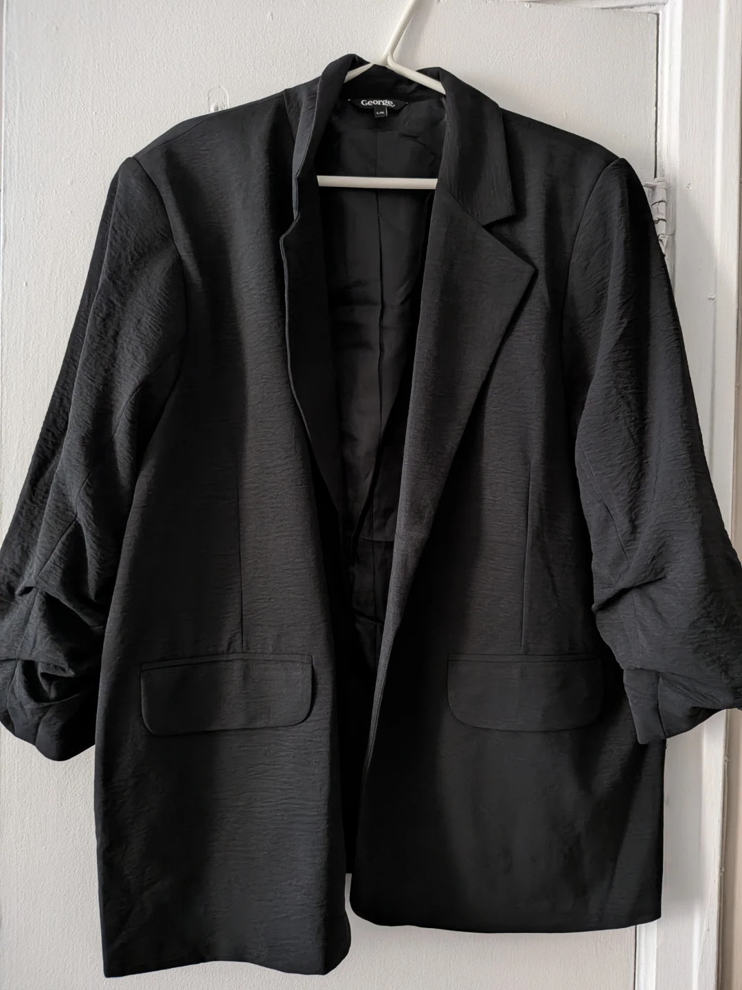 2 Blazers (black and beige) Size Large
