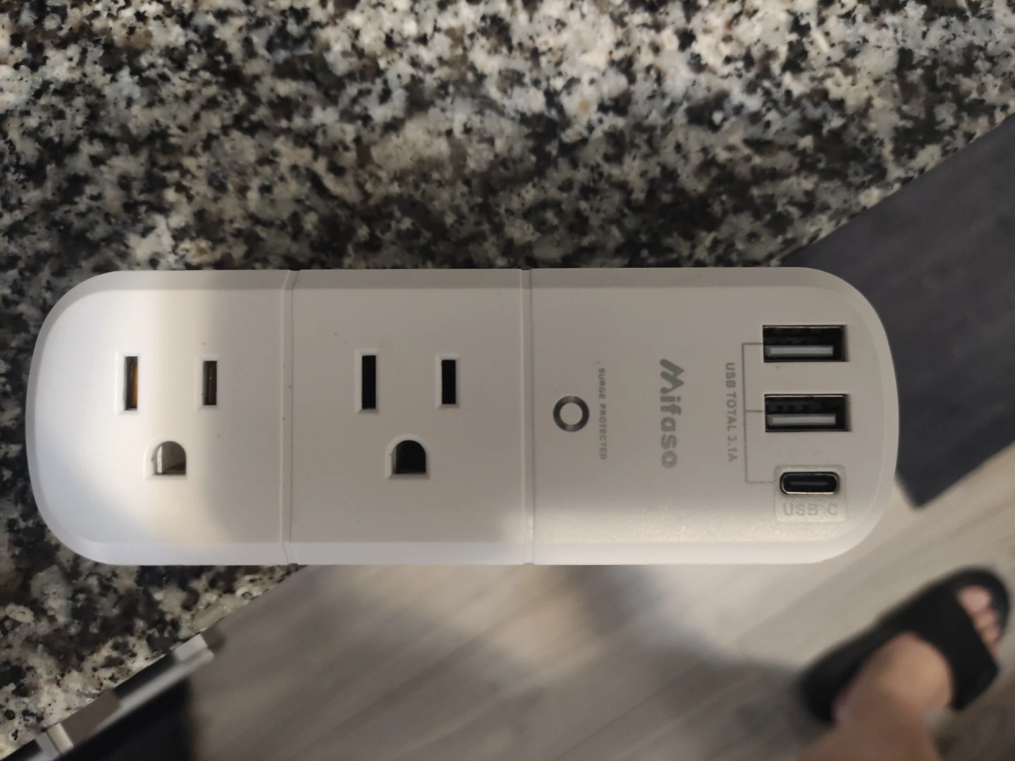 PD20W USB Outlet Extender Surge Protector - 6 AC