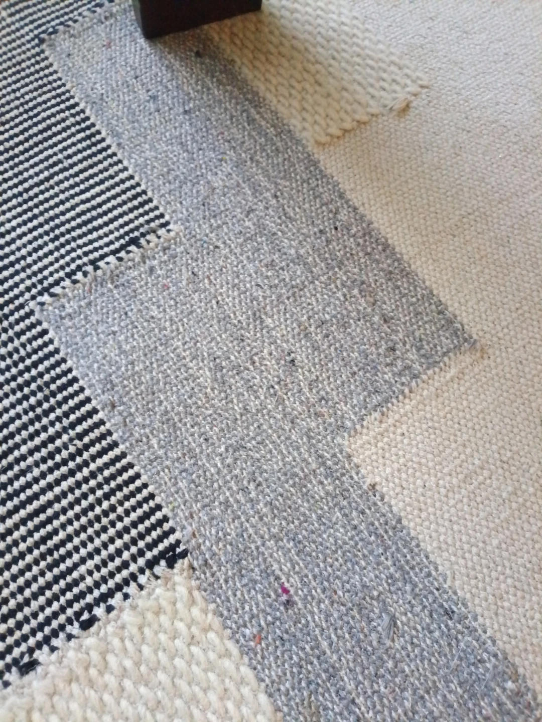 Geometric Area Rug - photo 3