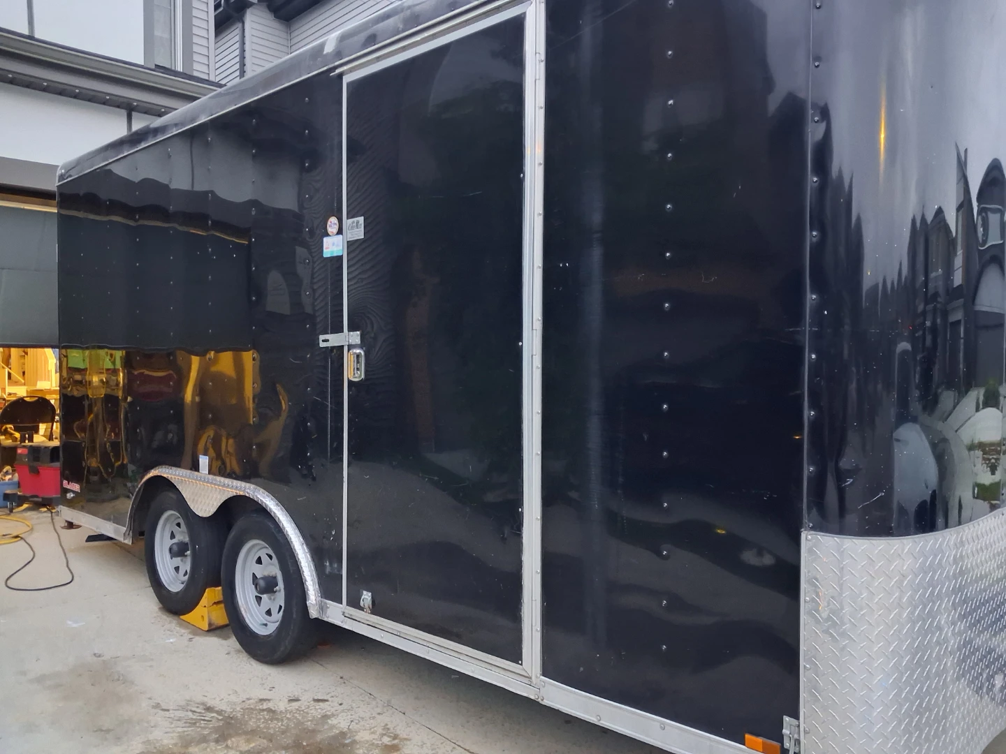 🔥 PRICED TO SELL – 2021 16' x 8.5' Enclosed Trailer –🔥