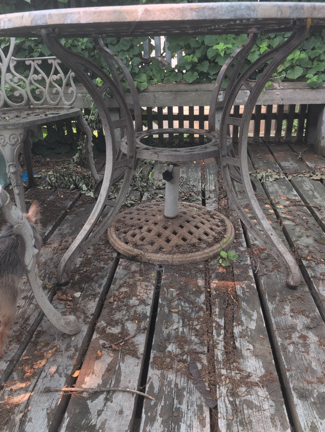 🌿 Cast Aluminum Patio Dining Set – 5 Pieces – $750 OBO - photo 4