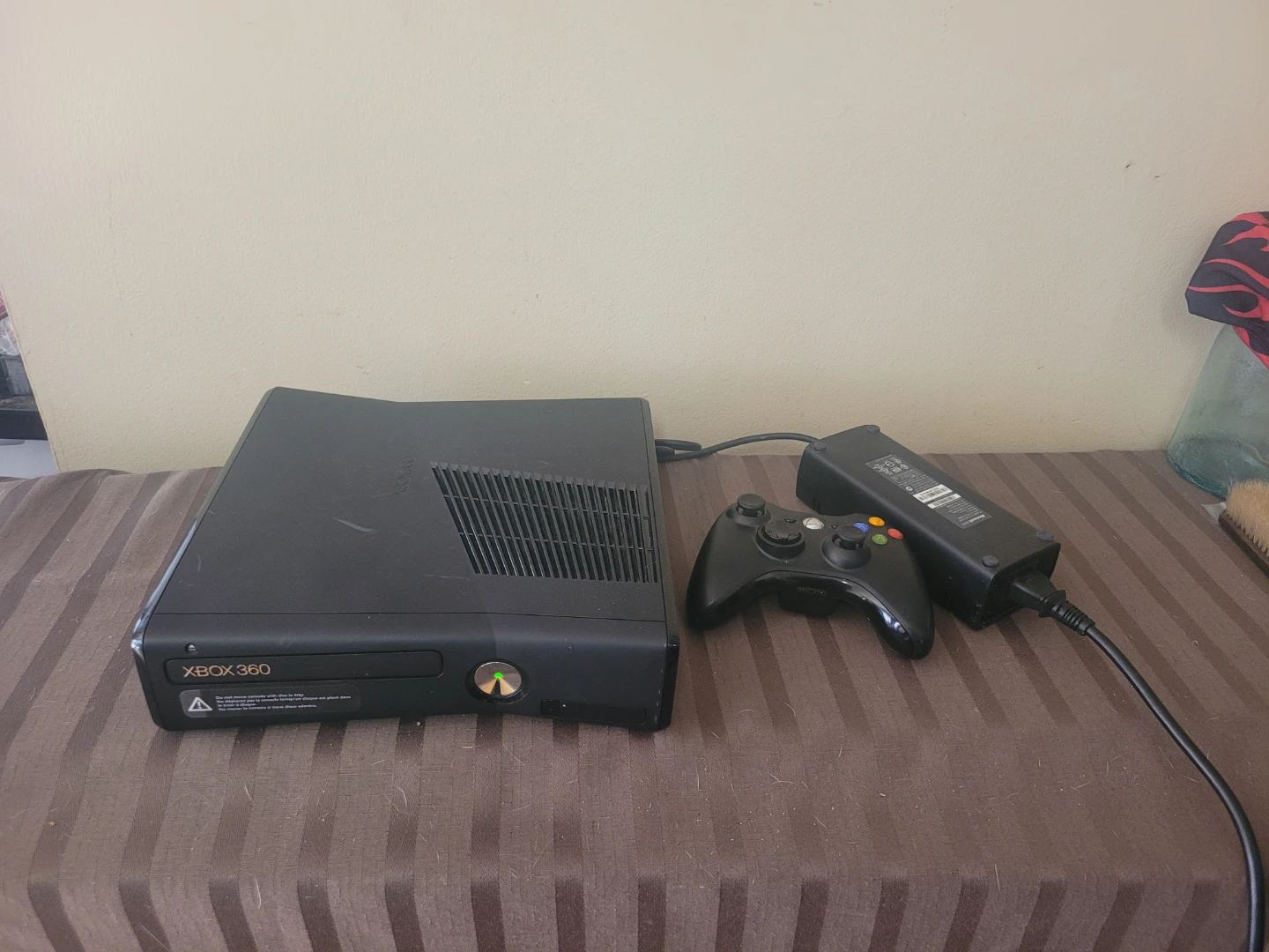 Xbox 360 S Console with Controller and Power Brick - photo 2
