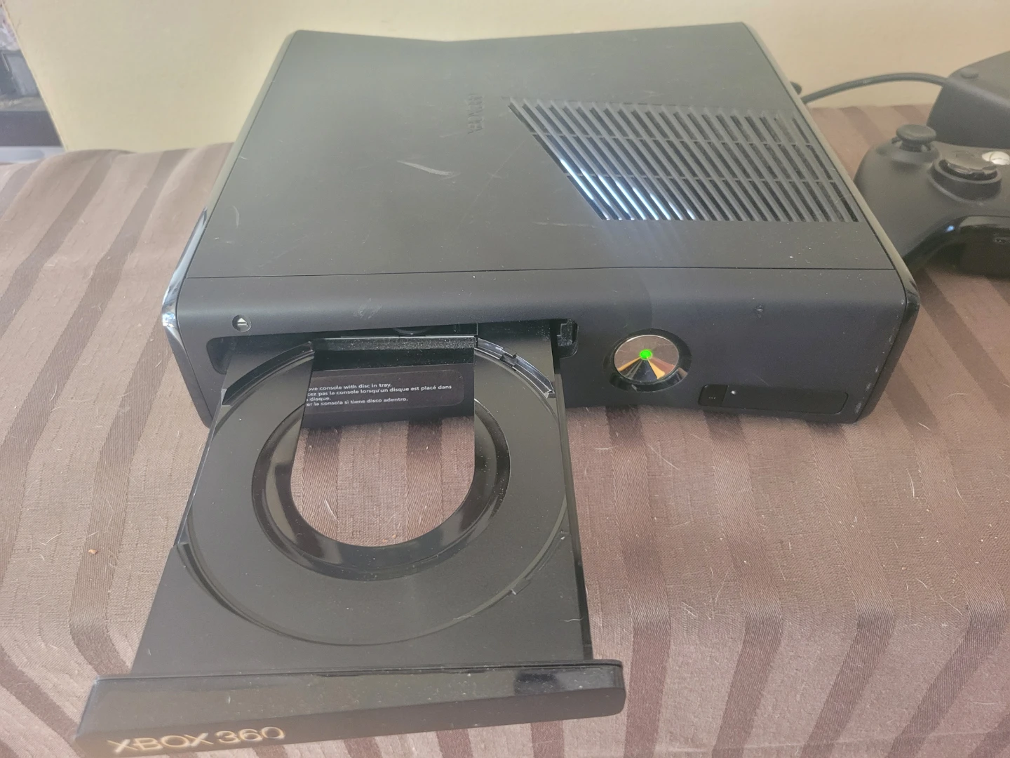 Xbox 360 S Console with Controller and Power Brick - photo 3