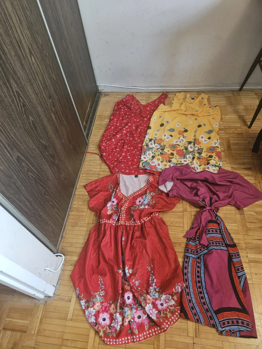 Collection of Dresses - photo 4