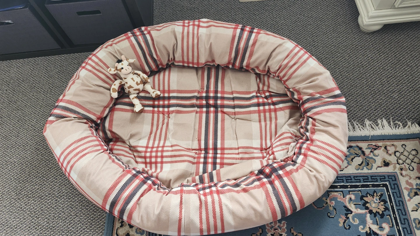 Dog Bed with Plaid Design - photo 3