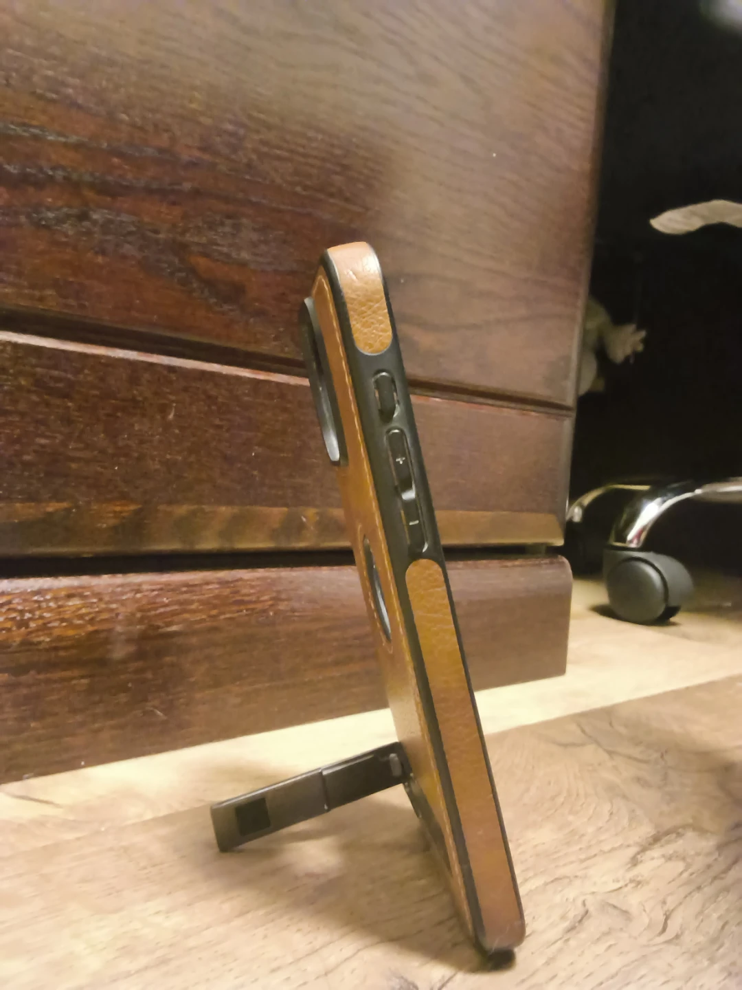 Iphone 15 pro max Phone Case with Built-in Stand - photo 4