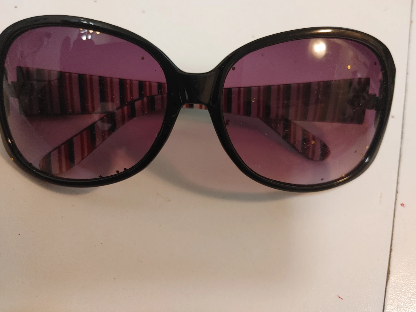 Black Cat Eye Sunglasses with Pink Lenses