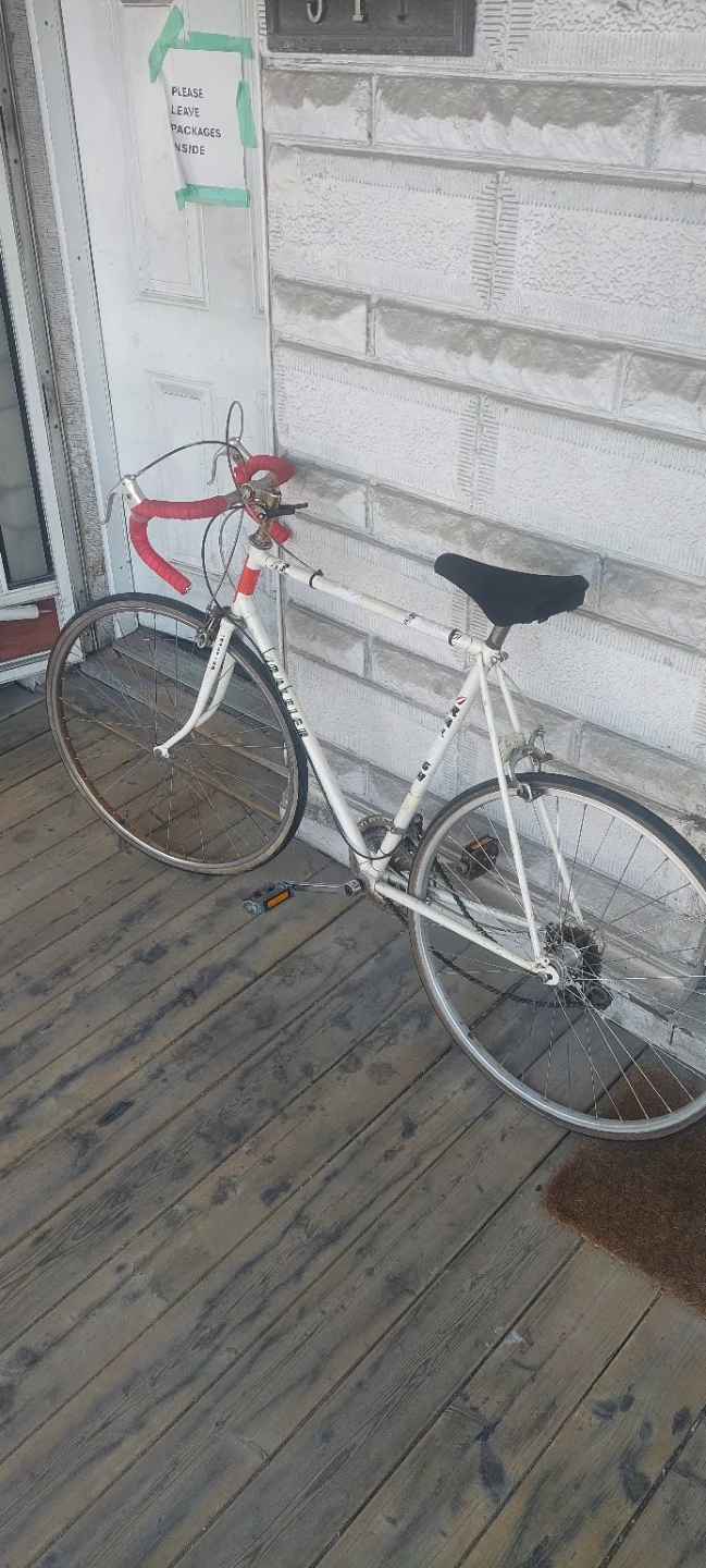Raleigh Road Bike - photo 2