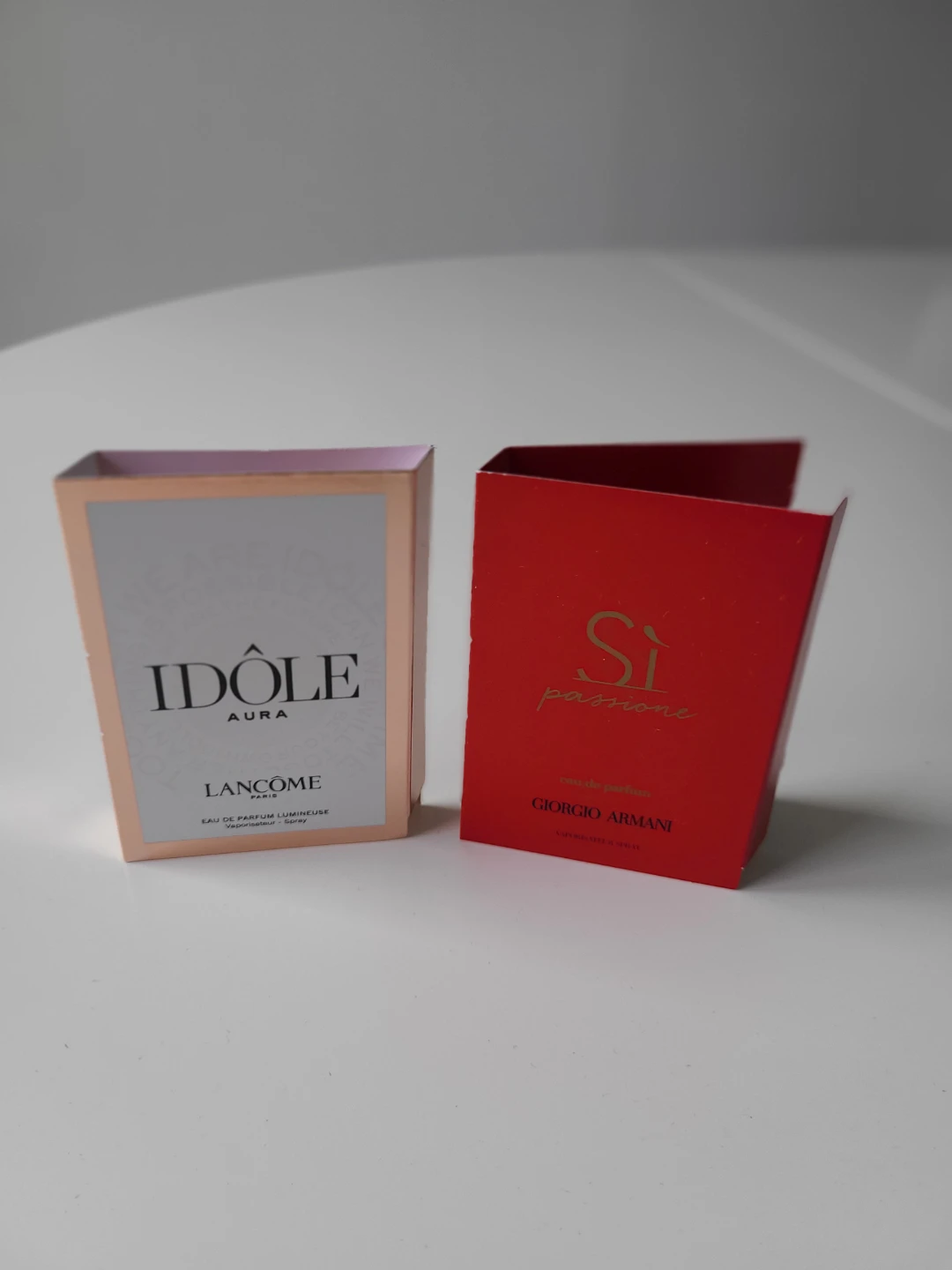Lot of 2 TRAVEL Size Fragrance Samples