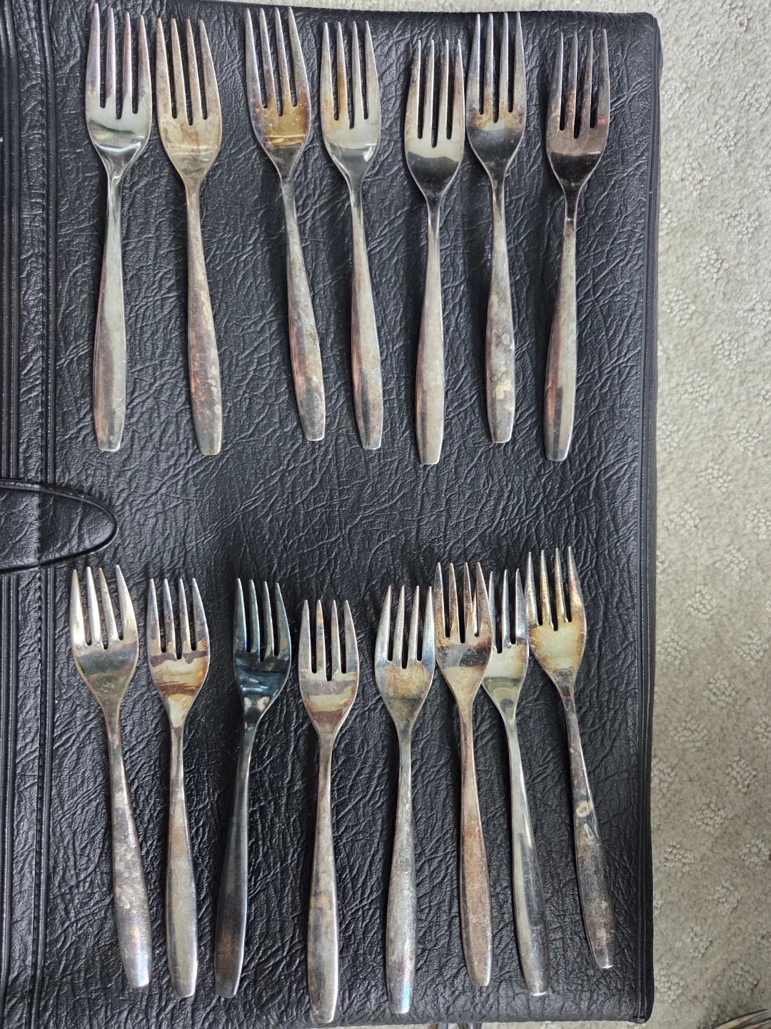 Heritage Canada Silver-Plated Forks Set